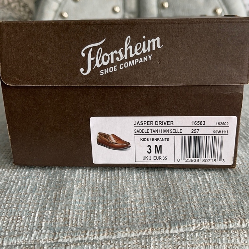 Boys size 3 dress shoes